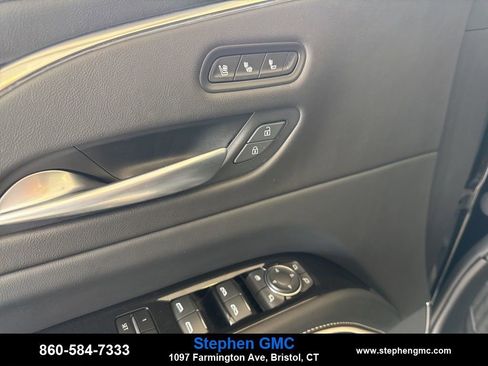 Certified 2023 Cadillac Escalade Premium Luxury image 13