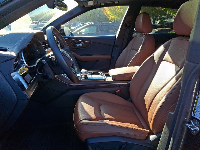 Used 2025 Audi Q8 Premium Plus w/ Premium Plus Package AWD/4WD image 13