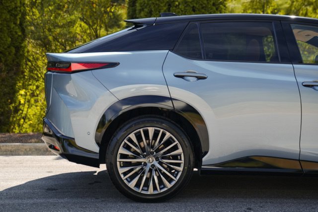 Used 2023 Lexus RZ 450e Premium w/ Accessory Package (Z1) AWD/4WD image 9