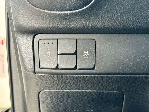 Used 2019 Kia Soul image 11