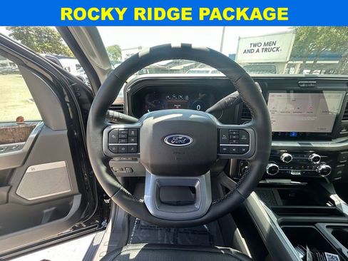 New 2025 Ford F350 Lariat w/ Lariat Ultimate Package AWD/4WD image 16