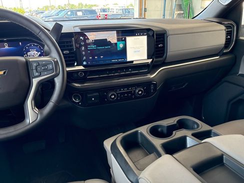 Used 2024 Chevrolet Silverado 3500 LTZ AWD/4WD image 24