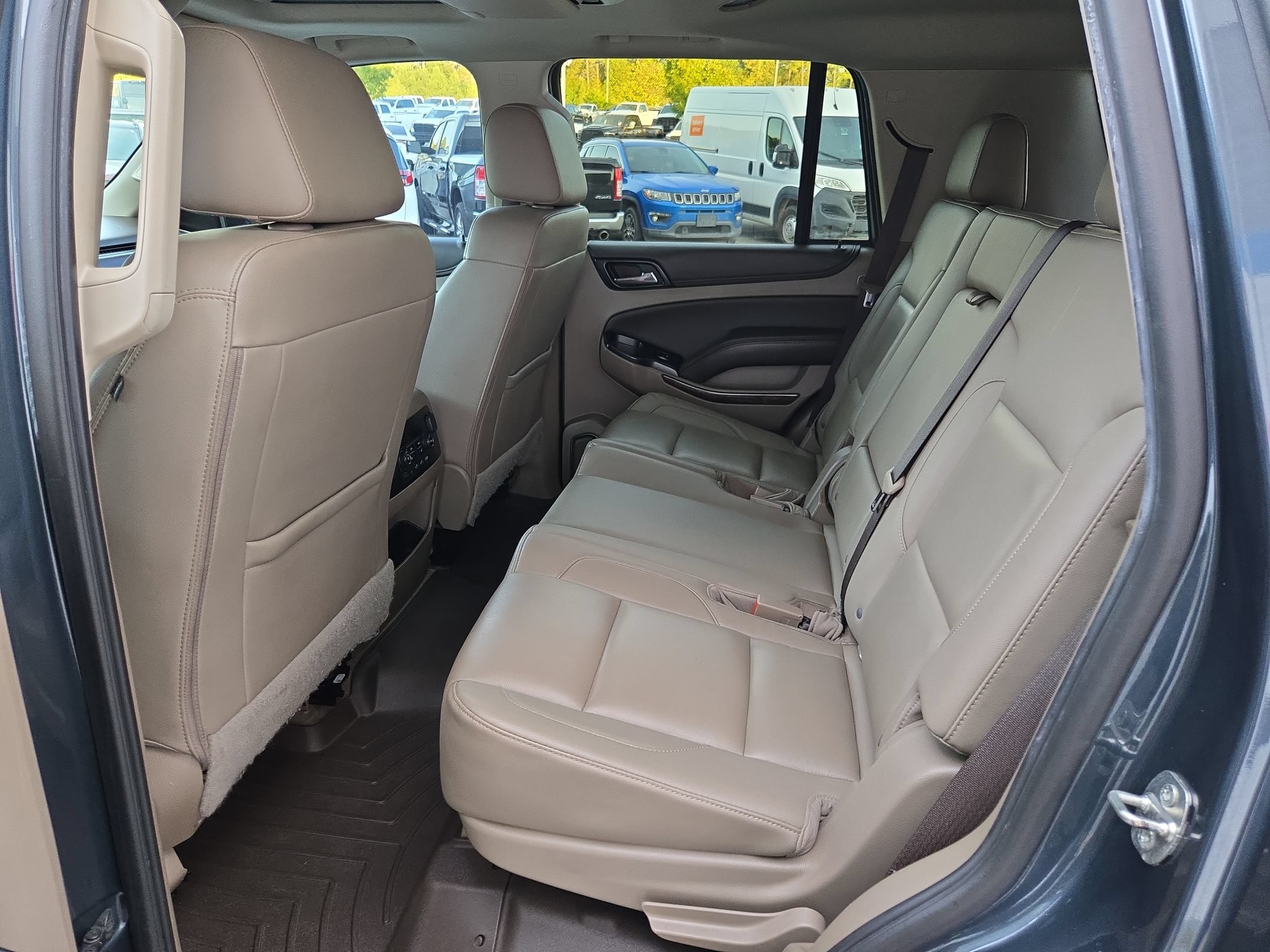 Used 2020 Chevrolet Tahoe LT AWD/4WD image 36