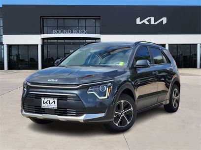 New 2025 Kia Niro EX