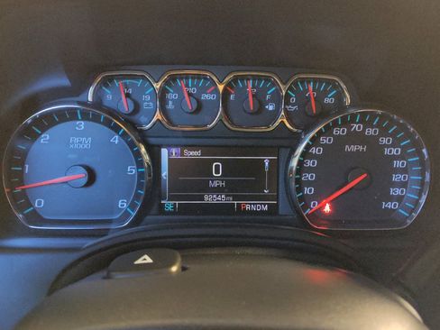 Used 2016 Chevrolet Suburban LT RWD image 23