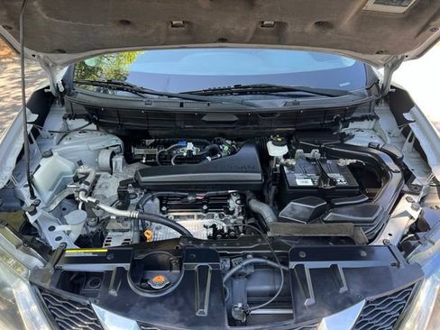 Used 2014 Nissan Rogue SV w/ SV Family Package AWD/4WD image 40