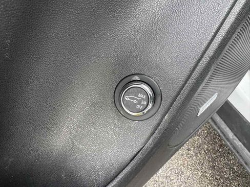 Used 2020 Chevrolet Blazer RS image 26