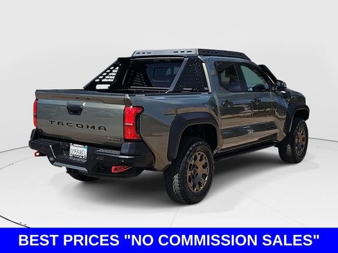 Used 2025 Toyota Tacoma 4x4 Double Cab Hybrid image 3
