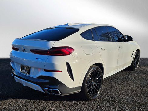Used 2025 BMW X6 M60i image 8