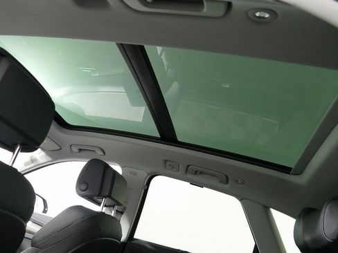 Certified 2025 Audi Q5 2.0T Premium Plus image 25