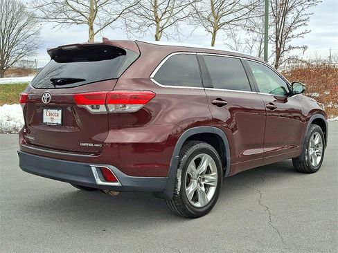 Used 2019 Toyota Highlander Limited image 9