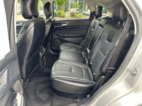 Used 2018 Ford Edge Titanium AWD/4WD image 15
