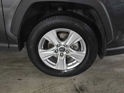 Used 2019 Toyota RAV4 XLE w/ All Weather Liner Package AWD/4WD image 9