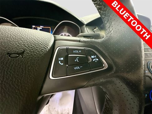 Used 2017 Ford Focus ST image 32