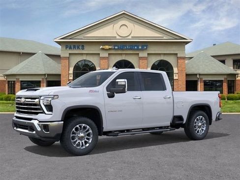 New 2026 Chevrolet Silverado 2500 LTZ w/ LTZ Premium Package AWD/4WD image 3