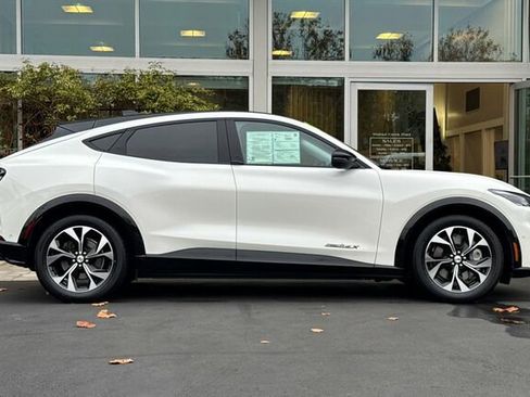 Certified 2022 Ford Mustang Mach-E Premium image 3