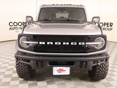 Used 2024 Ford Bronco Wildtrak AWD/4WD image 11