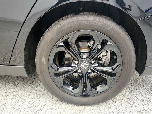 Used 2025 Honda Accord SE image 9