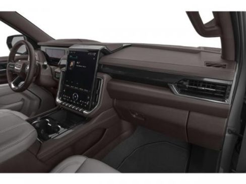 Used 2025 GMC Yukon XL Elevation w/ Elevation Premium Package AWD/4WD image 17