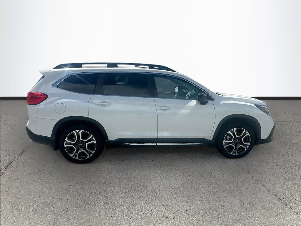 Used 2025 Subaru Ascent Limited w/ Popular Package #1 AWD/4WD image 8