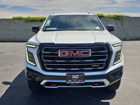 New 2026 GMC Yukon XL AT4 image 17