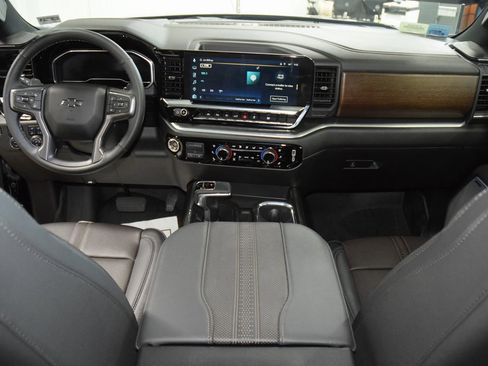 Used 2025 Chevrolet Silverado 1500 High Country w/ Midnight Edition image 29