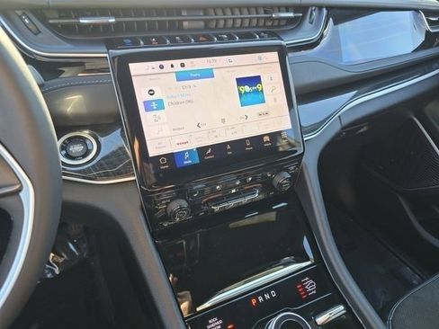 Used 2022 Jeep Grand Cherokee Trailhawk image 49