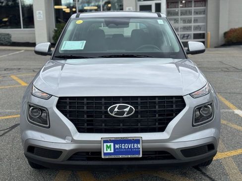 New 2026 Hyundai Venue SE image 8