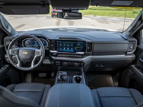 Used 2024 Chevrolet Silverado 1500 LTZ w/ LTZ Convenience Package II image 21