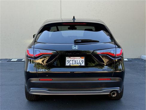 Used 2023 Honda HR-V Sport image 5
