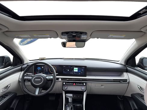 Certified 2025 Hyundai Tucson SEL image 13