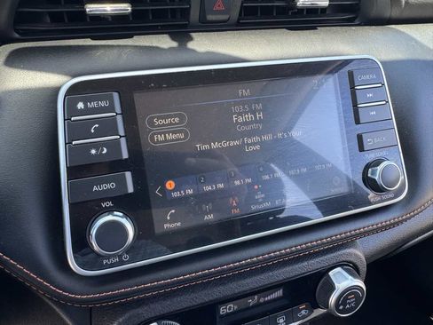 Used 2018 Nissan Kicks SR FWD image 27