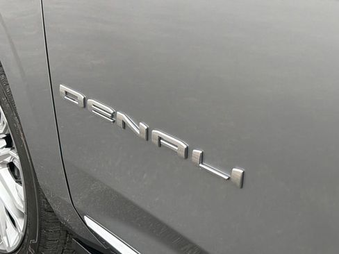 New 2026 GMC Yukon XL Denali w/ Denali Reserve Package image 11