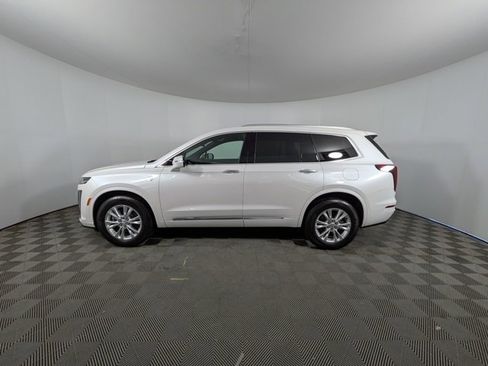 Certified 2025 Cadillac XT6 Luxury image 19