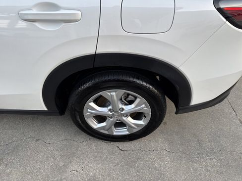 Certified 2025 Honda HR-V LX image 8