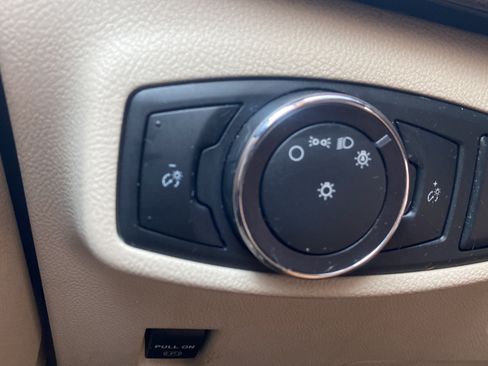 Used 2017 Lincoln MKC Premiere FWD image 24
