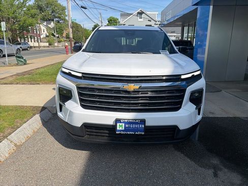 New 2026 Chevrolet Traverse LT AWD/4WD image 8