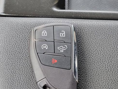 Used 2023 Chevrolet Silverado 1500 LT image 9