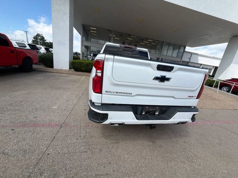 Used 2022 Chevrolet Silverado 1500 RST w/ Convenience Package II AWD/4WD image 3