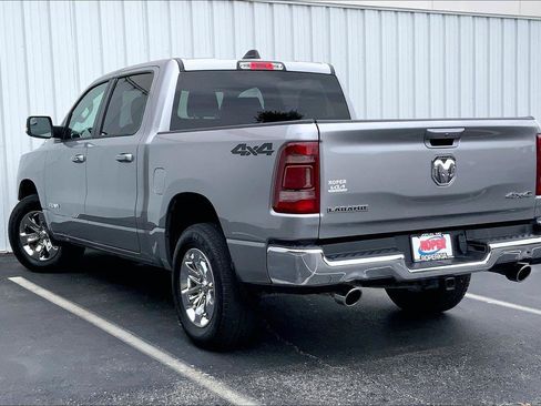 Used 2024 RAM 1500 Laramie AWD/4WD image 10
