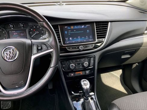 Used 2021 Buick Encore Preferred w/ Safety Package AWD/4WD image 7