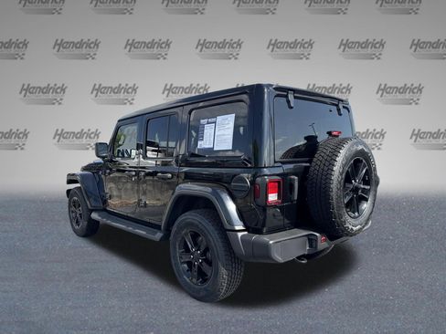 Used 2021 Jeep Wrangler Unlimited Sahara AWD/4WD image 7