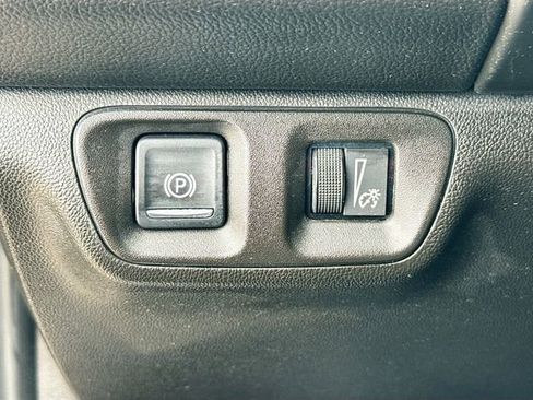 Used 2018 GMC Acadia SLT AWD/4WD image 13
