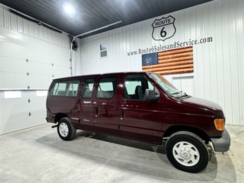 Used 2007 Ford E-350 and Econoline 350 XLT image 2