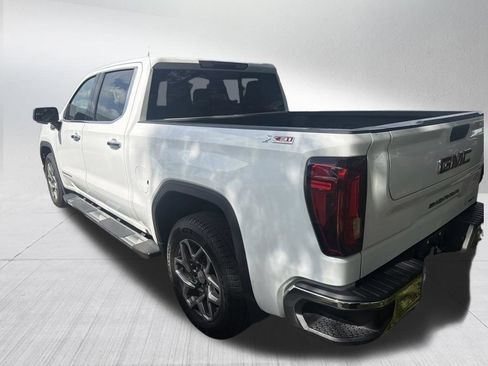 Used 2023 GMC Sierra 1500 SLT w/ SLT Premium Package AWD/4WD image 7