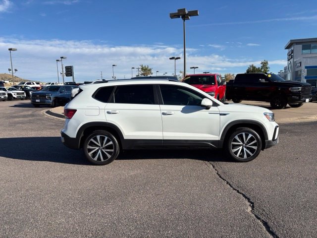 Used 2022 Volkswagen Taos SE AWD/4WD image 6