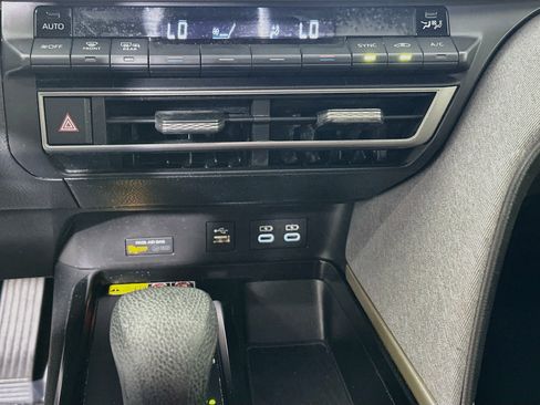 Used 2025 Toyota Camry LE FWD image 23