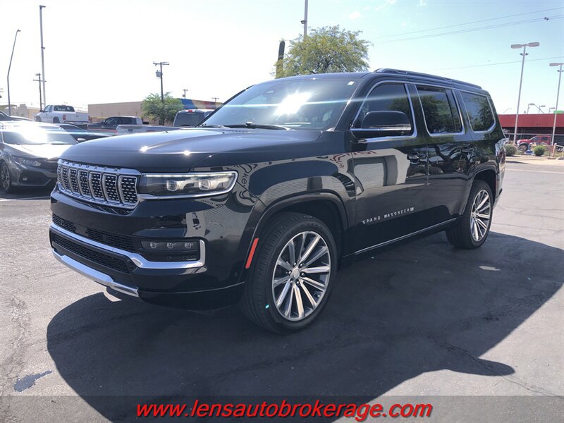 Used 2022 Jeep Grand Wagoneer Series I AWD/4WD image 3