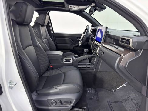 Used 2024 Toyota Tacoma TRD Sport w/ TRD Sport Premium Package image 16