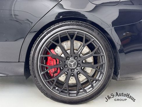 Used 2024 Mercedes-Benz C 63 AMG S image 39